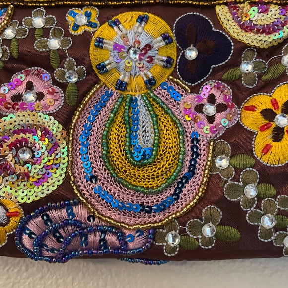 Vintage Inspired Embroidered and Beaded Evening Clutch Bag - Picture 9 of 14